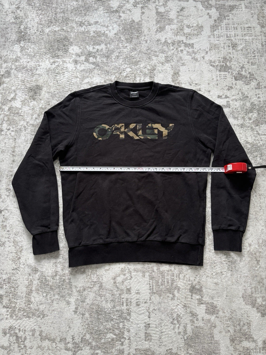 Oakley Sportswear Camo Spellout Logo Soft Crew Neck Sweatshirt Sz XL  Teens