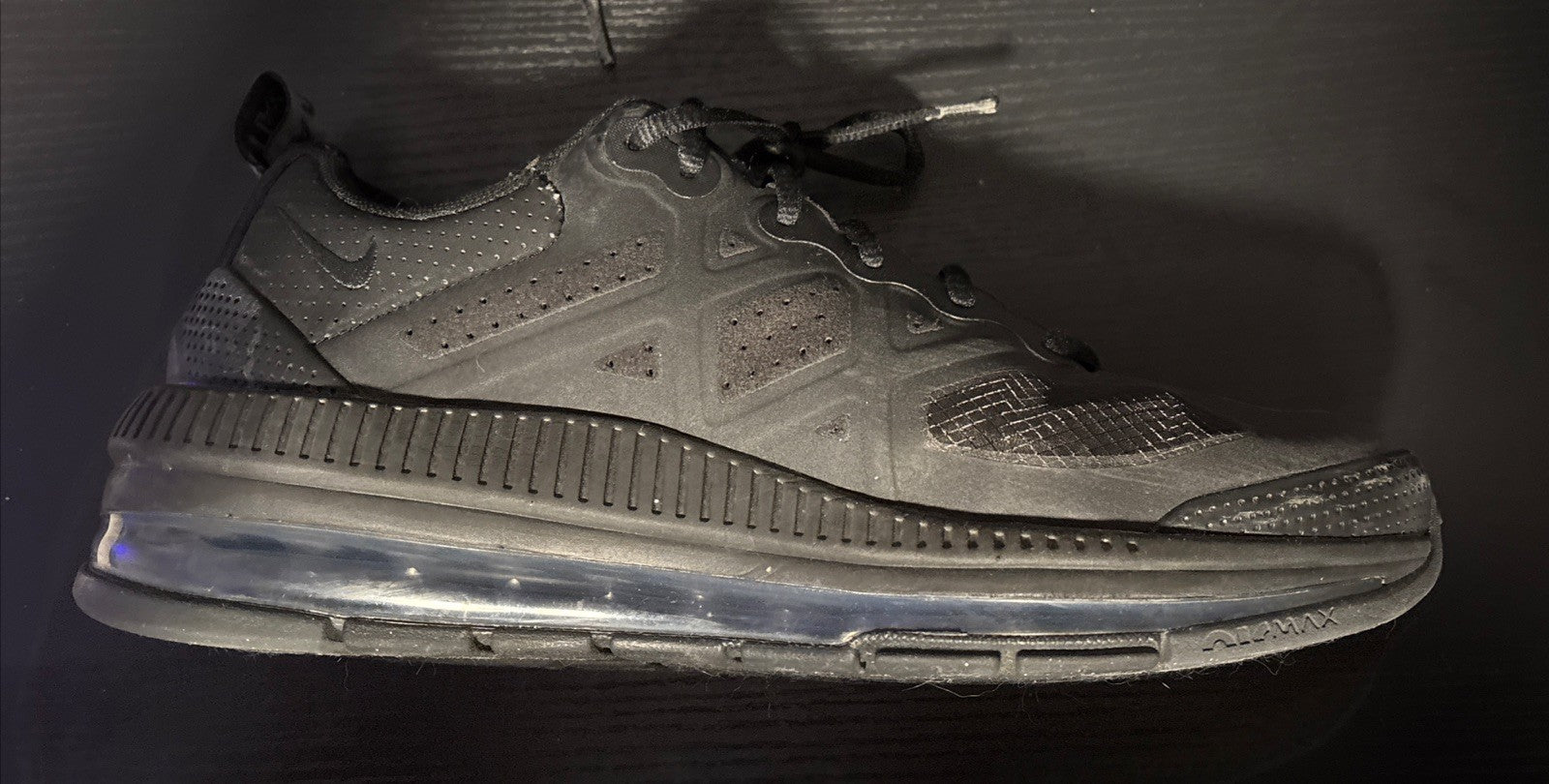 Size Men 9.5 US - Nike Air Max Genome Black