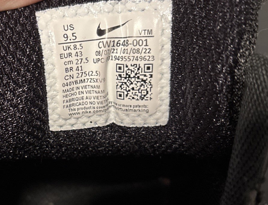 Size Men 9.5 US - Nike Air Max Genome Black